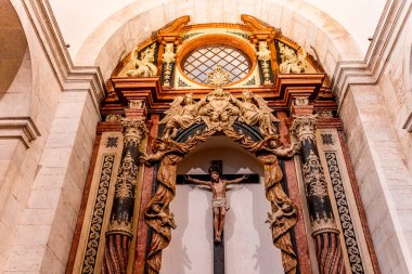 LISBON, PORTUGAL, 15 Mart 2025, Sao Vicente de Fora Manastırı 'nın mimari detayları, Lizbon, Portekiz