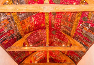 PLOUGRESCANT, COTES D 'ARMOR, BRANY, FRANCE, 21 MAYIS: Saint Gonery Şapeli' nin iç ve tavan freskleri, anonim sanatçılar tarafından, 15. yüzyıl