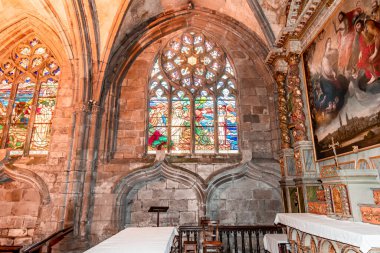 Saint-POL-DE-LEON, COTES D 'ARMOR, BRANY, FRANCE, 2025: Katedral Aziz Paul Aurelien' in iç mimari detayları