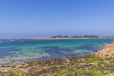 PORS SCAFF, BRANY, FRANCE, 19 MAYIS: Plaj ve kanal denizi Perros-guirec yakınlarında, cotes-d 'zırh