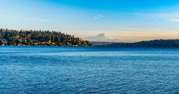 Cieśnina Mount Rainier Seward Park Seattle Waszyngton — Zdjęcie stockowe