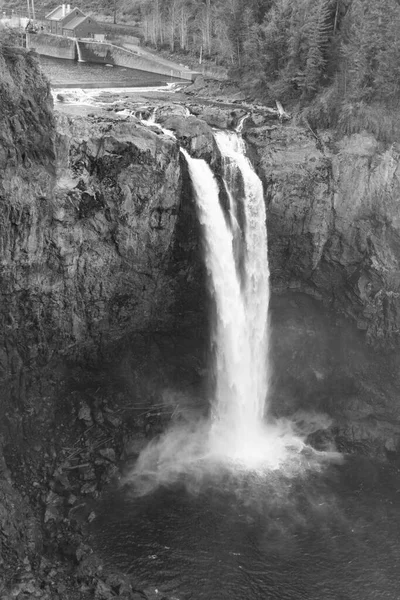 Ρεύματα Νερού Κάτω Από Πρόσωπο Του Snoqualmie Falls Στην Πολιτεία — Φωτογραφία Αρχείου