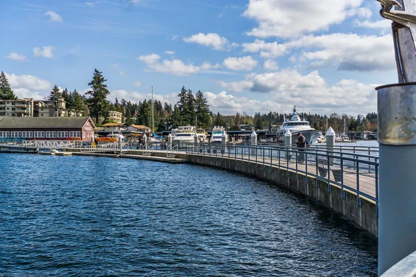ワシントン州ベルビューのMeydenbauer湾公園の桟橋の詳細ビュー — ストック写真