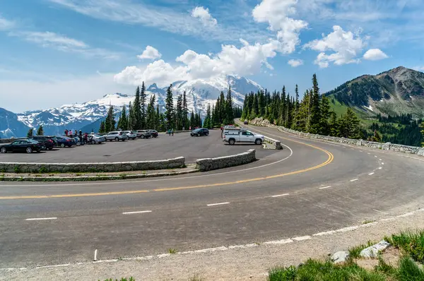 stock image Viewpoint and road on the way to Mount Rainier in Washington State.