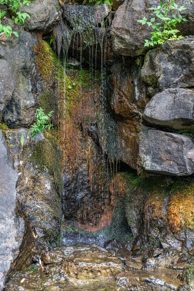 View Misty Delicate Waterfall Dark Rocks Tumwater Falls Washington State — Stock Photo, Image