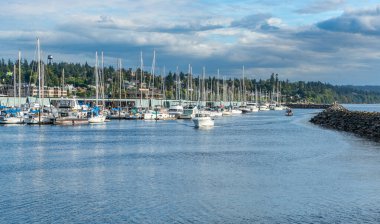 Des Moines, Washington 'daki yat limanı..