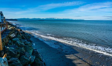 Oak Harbor, Washington Olimpiyat Dağları manzarası.