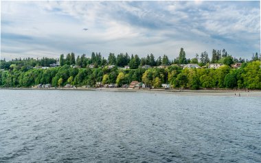 Des Moines, Washington 'daki kıyı şeridi manzarası.