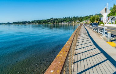 Washington 'da Redondo Sahili' nde bir sahil manzarası..