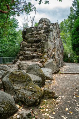 Seattle, Washington 'daki Long Park Kampı' ndaki Shurman Kayası manzarası.