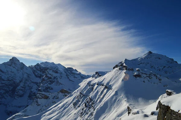 Berg Schilthorn Eiger Mönch Jungfrau Schweiz Schneebedeckte Berggipfel Der Alpen — Stockfoto