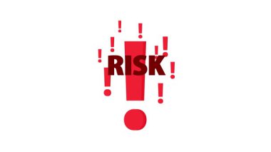 Ünlem işareti, uyarı ve yeşil ekran arkaplanı ile risk alarmı