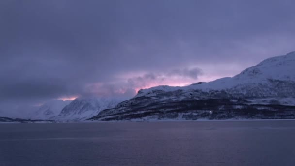 Manhã Ferry Breidvik Província Sogn Fjordane Noruega Inverno — Vídeo de Stock