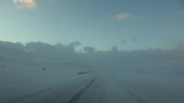 Проезд Зимой Шоссе E69 Между Скаиди Рафсботном Норвегии — стоковое видео