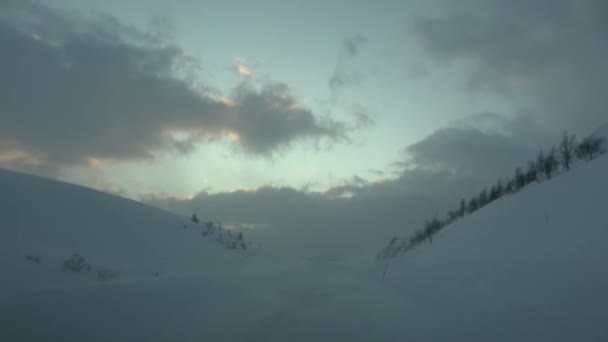 Водіння Взимку Шосе E69 Між Скаїді Рафсботна Норвегії — стокове відео