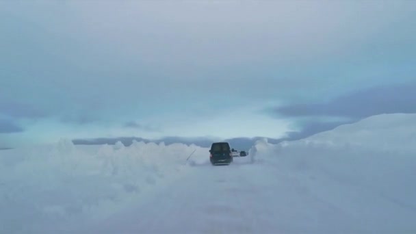 Rij Konvooi Laatste Tot Noordkaap Noorwegen Winter — Stockvideo