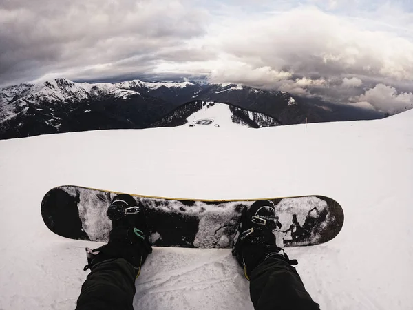 Pov Man Resting Sitting Snow Snowboard Enjoying Admiring Panorama Landscape — Stock Photo, Image