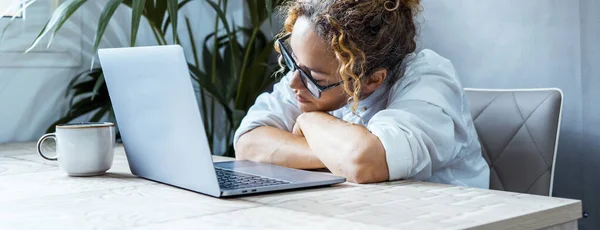 Tired Bored Woman Front Laptop Home Office Workplace Online Business — Stock Photo, Image