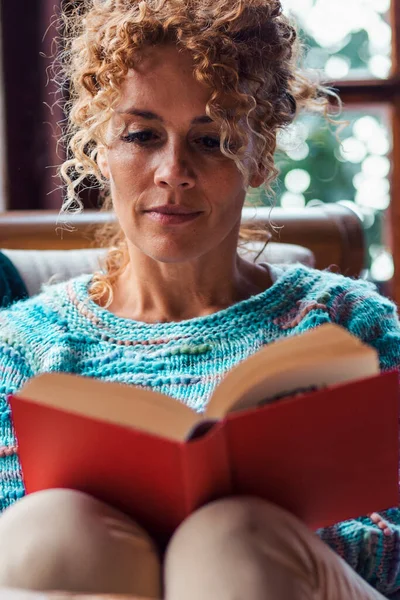 Adult Middle Age Woman Reading Book Home Sitting Comfortably Lounge — Stock Photo, Image