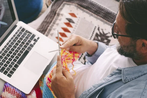 Man Home Busy New Hobby Activity Doing Knitting Work Wool — ஸ்டாக் புகைப்படம்