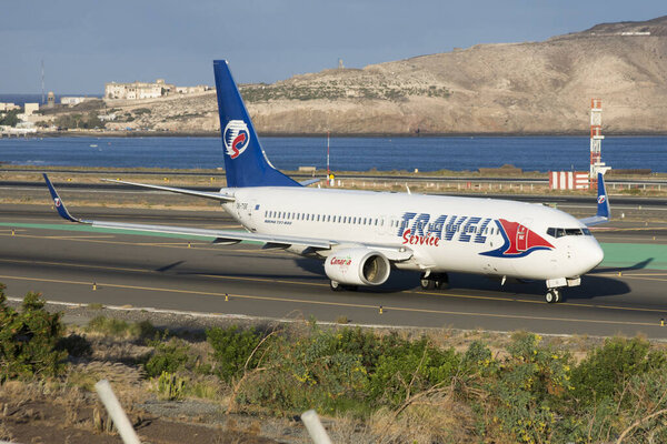 Авиалайнер Travel Service Airlines Boeing 737