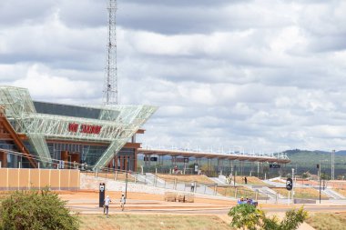 Tren istasyonunun modern binası