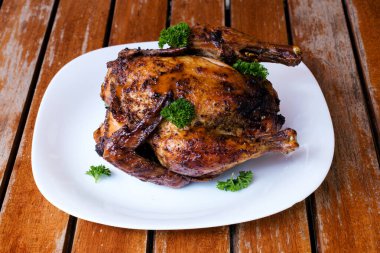 Baharatlı ızgara tavuk