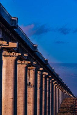 İsrail 'in kuzeyindeki en kirli şehirlerin bulunduğu köprüde.