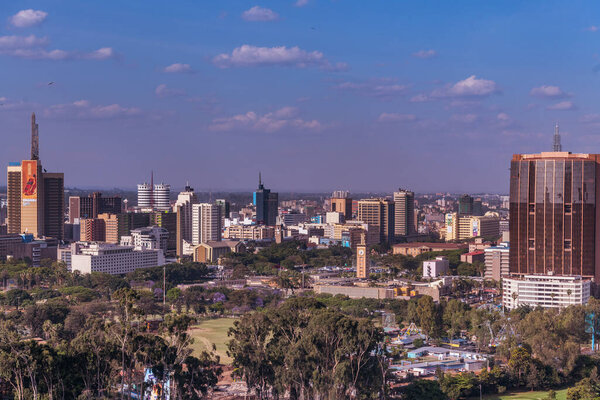 вид на город с палубы на палубу мира