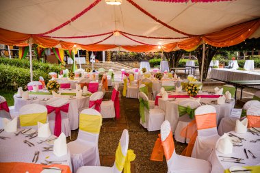 Düğün için Tablo ayarı