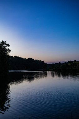 Akşamları güzel göl