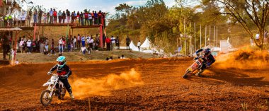 21 Mayıs 19- Polonya - Polonya: Polonya 'da motokros yarışmasını cilalamak