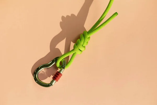 Carabiner Knot Climbing Rope Equipment Climbing Mountaineering Knot Eight Safety — Foto Stock