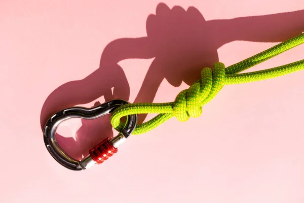 Steel Carabiner Clutch Equipment Climbing Mountaineering Safety Rope — Stockfoto
