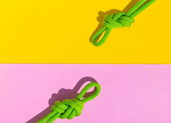 Cuerda Escalada Con Nudo Encuentra Fondo Color Concepto Fiabilidad Seguridad — Foto de Stock