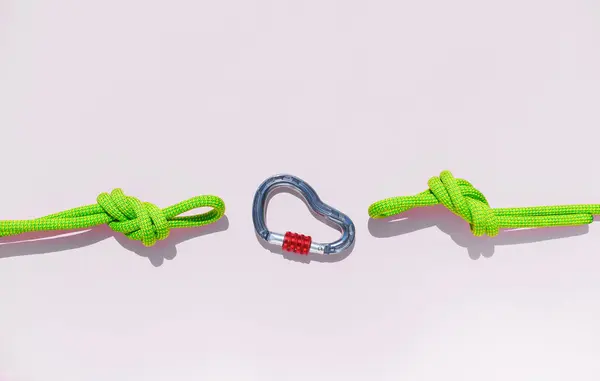 Rope Secure Knot Carabiner Lies Colored Background Equipment Rock Climbing Лицензионные Стоковые Изображения