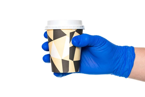 Анонимная Рука Врача Латексной Перчатке Бумажной Чашкой Кофе Белом Фоне — стоковое фото