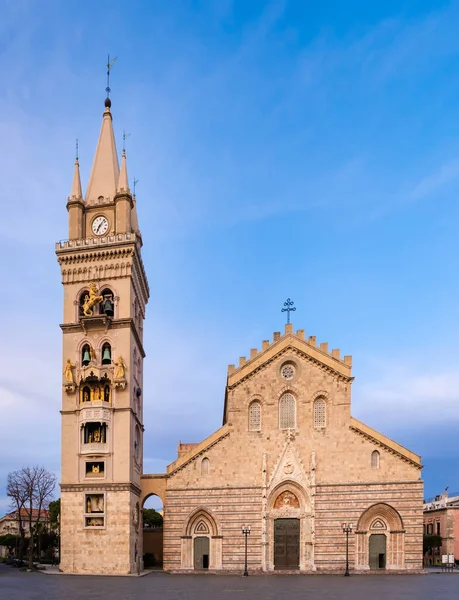 Catedral Messina Duomo Messina Basílica Situada Piazza Duomo Square Sicilia Fotos de stock