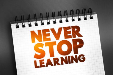 Not defterinde, konsept arkaplanda metin alıntısı öğrenmeyi asla bırakma