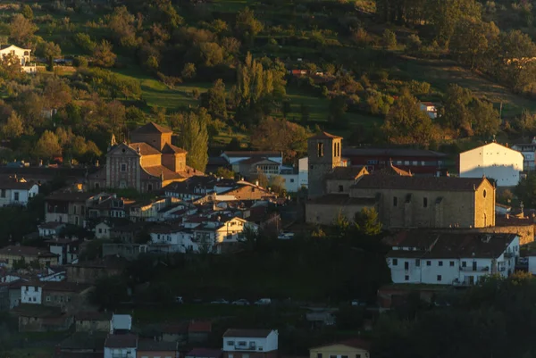 Панорамный Вид Хервас Церковью Монастырь Закате Осенью — стоковое фото