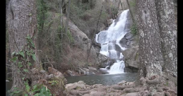 Waterfall Valle Del Jerte Ground Level Garganta Las Nogaledas Route — Stockvideo