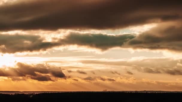 Timelapse Dramatic Sunset Storm Clouds Orange Sky Horizon Big Bright — Vídeos de Stock