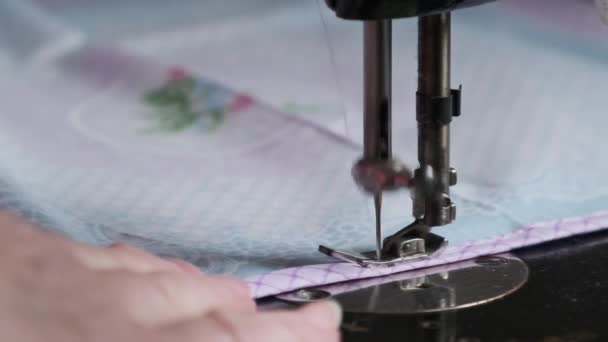 Grandmother Sews Vintage Sewing Machine Home Slow Motion Close Steel — ストック動画