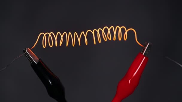 Nichrome Filament Connected Power Wires Heated Red Influence Large Current — Stockvideo