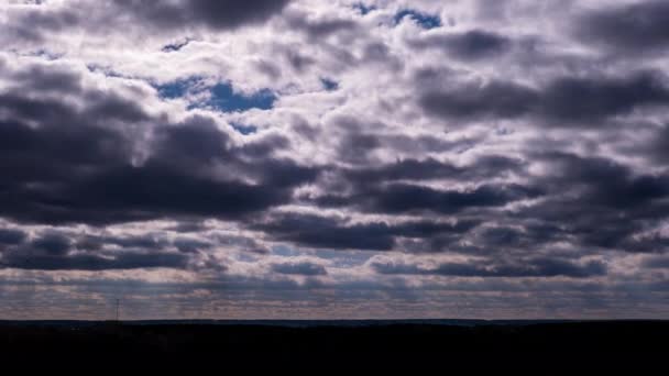 Timelapse Cumulus Chmury Burzy Porusza Się Niebie Słońcem Horyzontem Chmura — Wideo stockowe