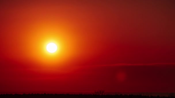 Timelapse Του Ηλιοβασιλέματος Στον Πορτοκαλί Ουρανό Πάνω Από Τον Ορίζοντα — Αρχείο Βίντεο