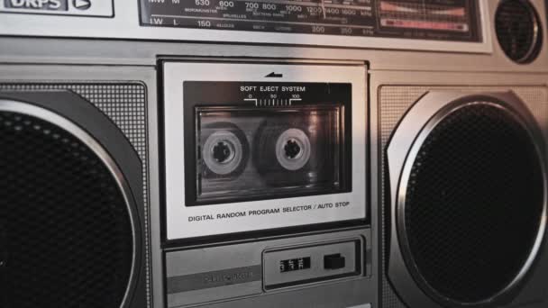 Lecture Cassettes Audio Dans Magnétophone Vintage Lecteur Enregistrement Jouant Une — Video