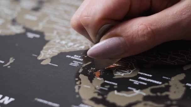 Scratching Thailand Country Surface Scratch World Map Woman Hand Erases — Stockvideo