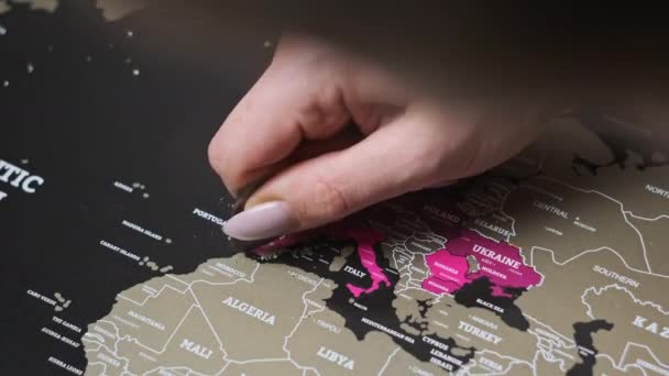 Female Hand Scratching Spain Country Surface Scratch World Map Scratch — Wideo stockowe
