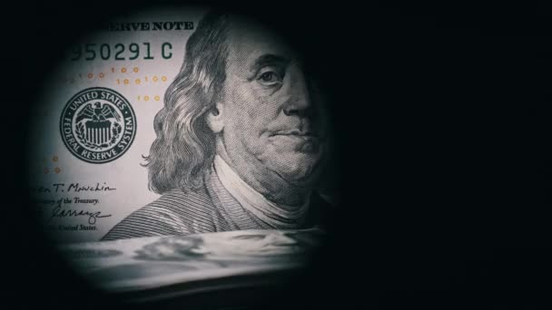 Balíčky 10000 Amerických Dolarových Bankovek Bankovních Balíčcích Pohled Skrz Díru — Stock video
